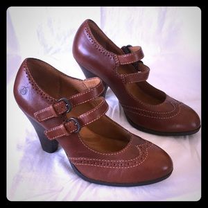 Born low heel leather booties. Worn once!